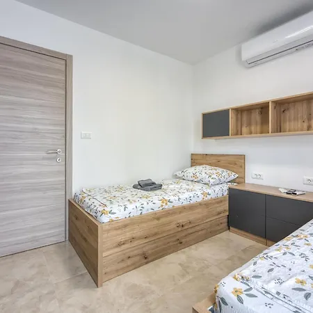 Mukalba E6 2kat *